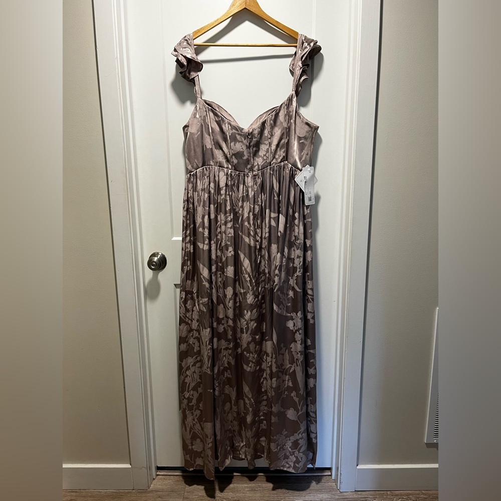 Azazie Plus Size Sweatheart Neckline Maxi Dress Jacquard Jianna Formal Platinum - Picture 4 of 7